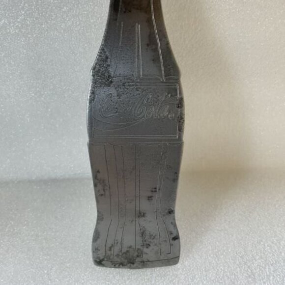 VINTAGE COCA-COLA Bottle Shaped Bottle Opener Flat Great for the Coke Bar - Picture 11 of 11